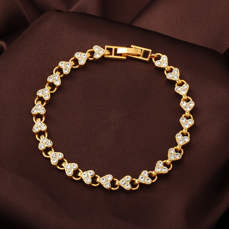 European and American Popular Roman Bracelets for Women, Light Luxury, Heart-Shaped, Diamond-Encrusted, Fashionable, High-End, Stylish, and Unique Wrist Jewelry European and American Popular Roman Bracelets for Women, Light Luxury, Heart-Shaped, Diamond-Encrusted, Fashionable, High-End, Stylish, and Unique Wrist Jewelry