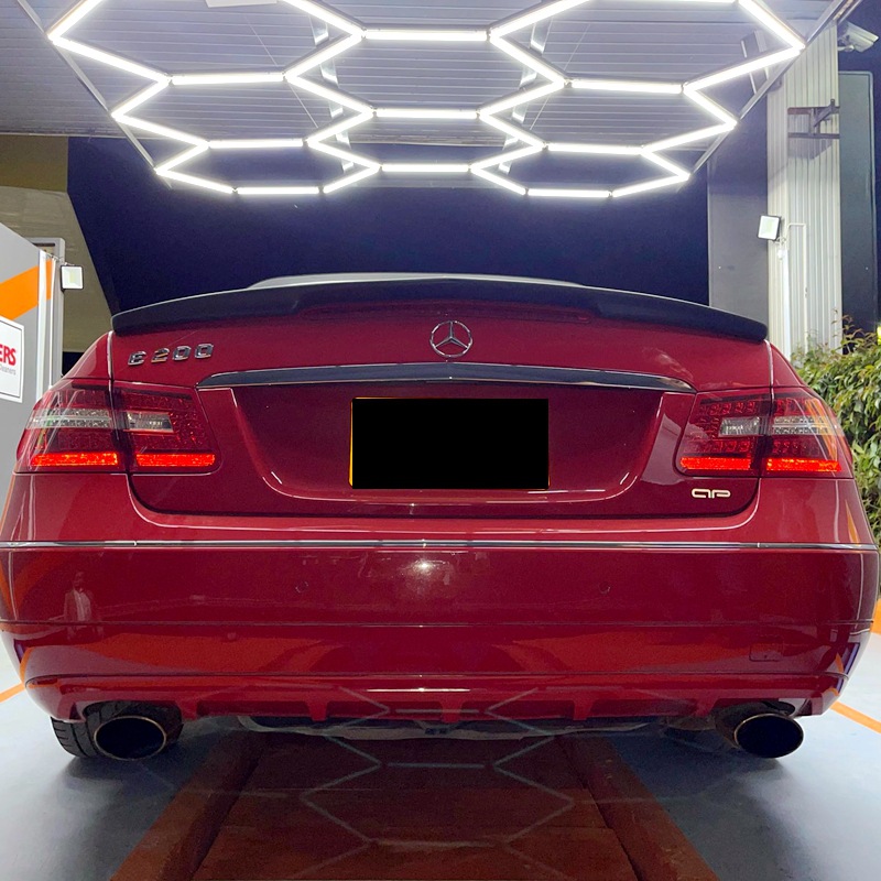 Suitable for 2009-2017 Mercedes-Benz E-Class Coupe E200 260 W207 Pressure Tail Spoiler