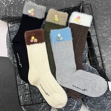2025秋冬新款袜子女个性潮袜拼色水貂毛袜口纽扣保暖羊毛袜中筒袜