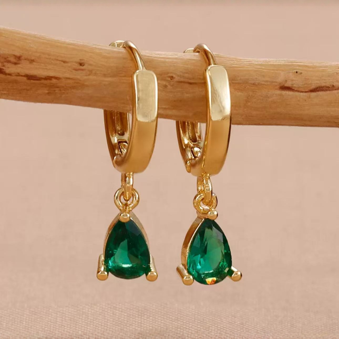 fashionable retro earrings drop-shaped