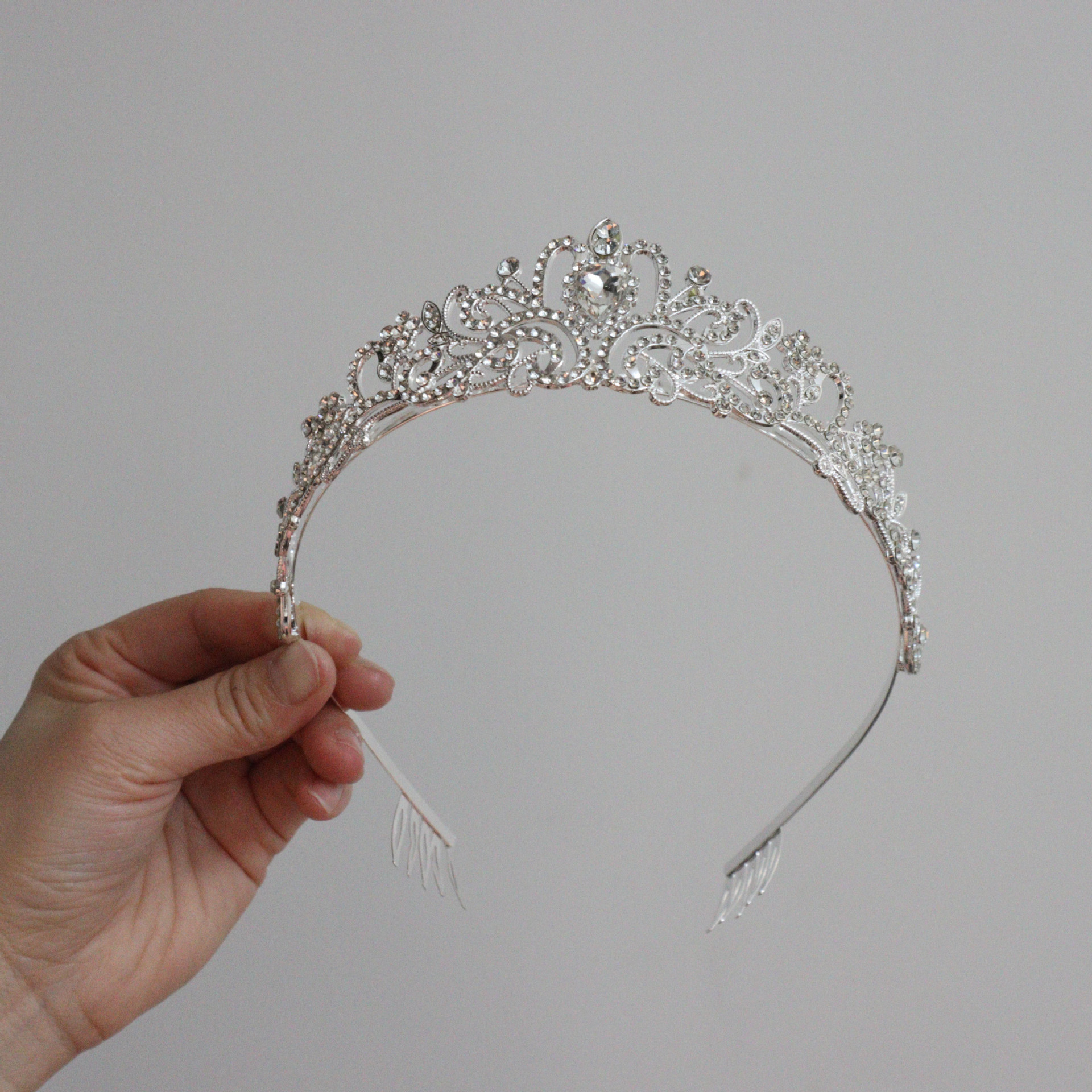 190g Weight Hair Band Hair Accessories Type Zircon Inlay Material 1 Piece Quantity Wedding, Festival Occasion Alloy Material Crown Pattern All Seasons Season Women's Gender Inlay Design Luxurious Style Luxurious Women's Crown Alloy Inlay Zircon Hair Band 4