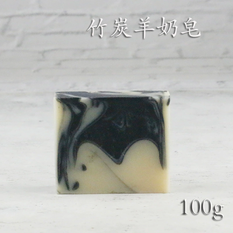 Бамбуковый уголь овечье молоко o соевое молоко e зеленые ромашки холодное очищающее мыло ручной работы
