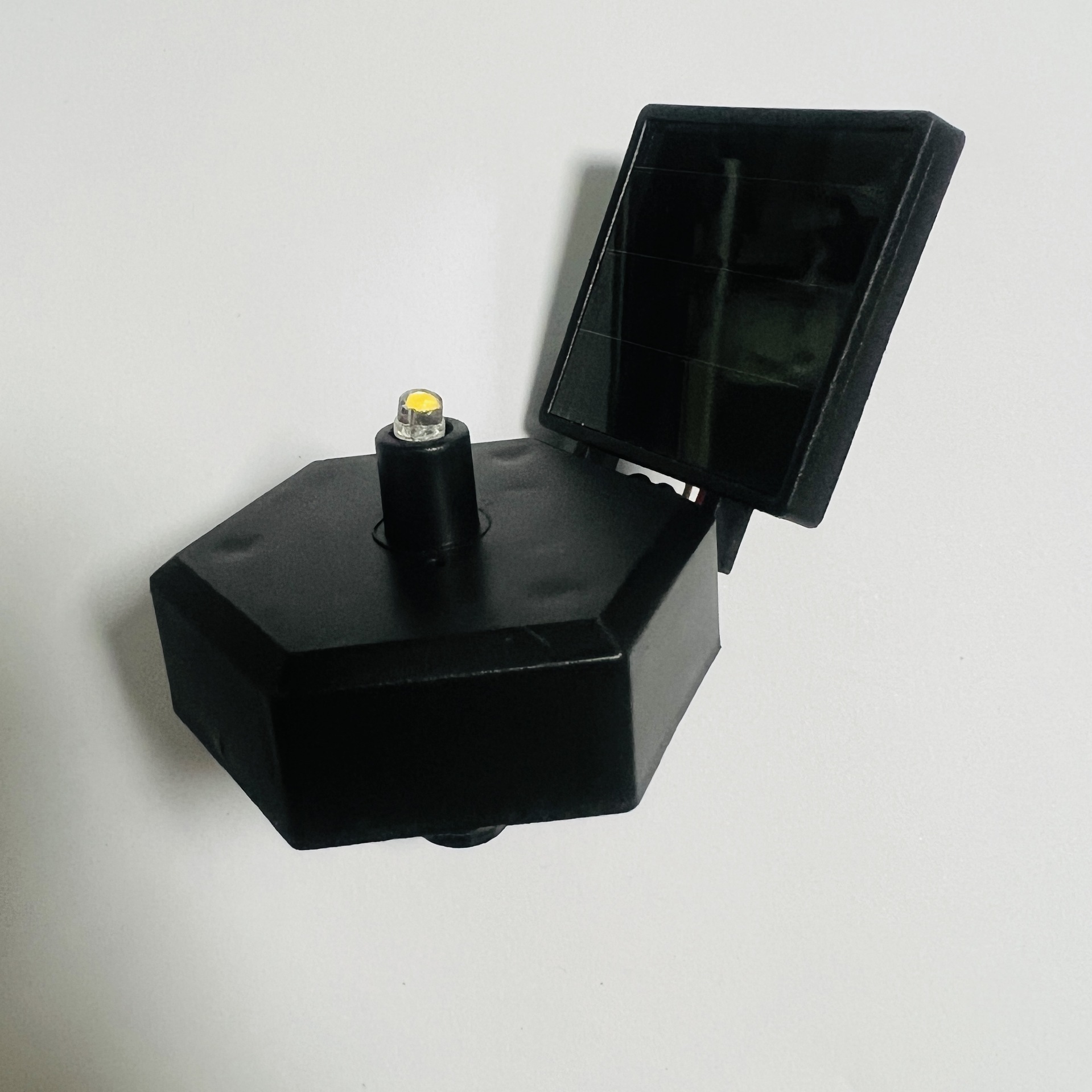 태양 작은 육각형 배터리 상자