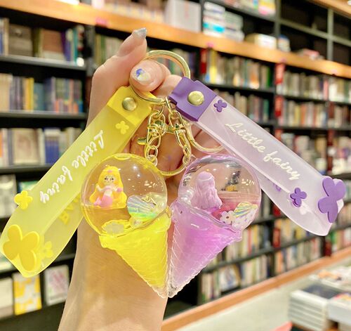 New product oil-filled floating mermaid quicksand ice cream acrylic keychain bag pendant car pendant for women