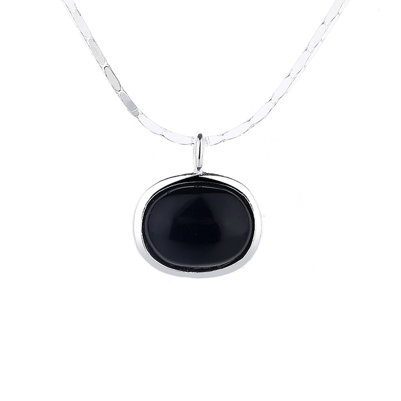 black agate trend necklace