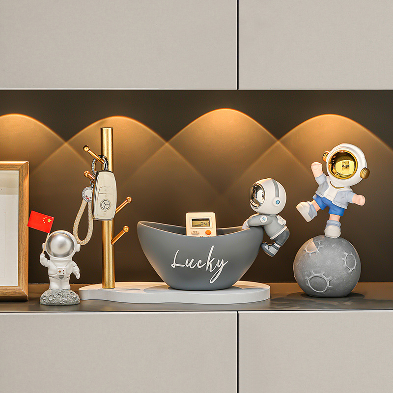 Los astronautas se colocan en el porche, decoraciones creativas, decoraciones de almacenamiento de llaves, almacenamiento de control remoto de lujo ligero