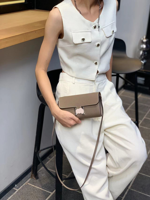 包包2025新款潮高级感时尚单肩斜挎包H扣康康包空姐包钱包女|undefined