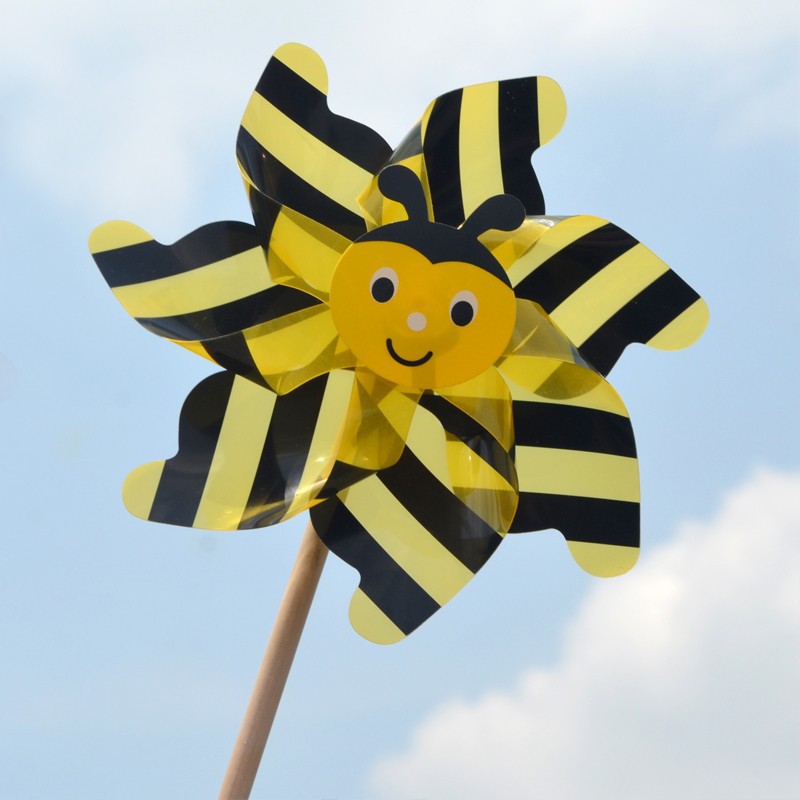 新款儿童玩具蜜蜂瓢虫防水七彩木杆大风车户外幼儿园装饰风车批发