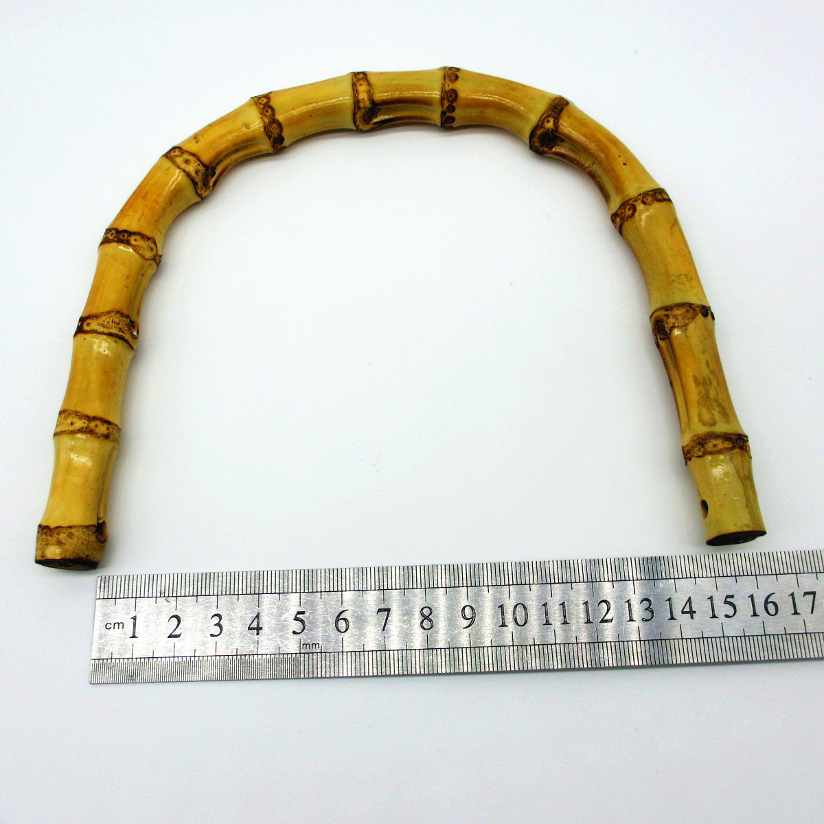 Bambú de agujero lateral de color claro de 15 cm