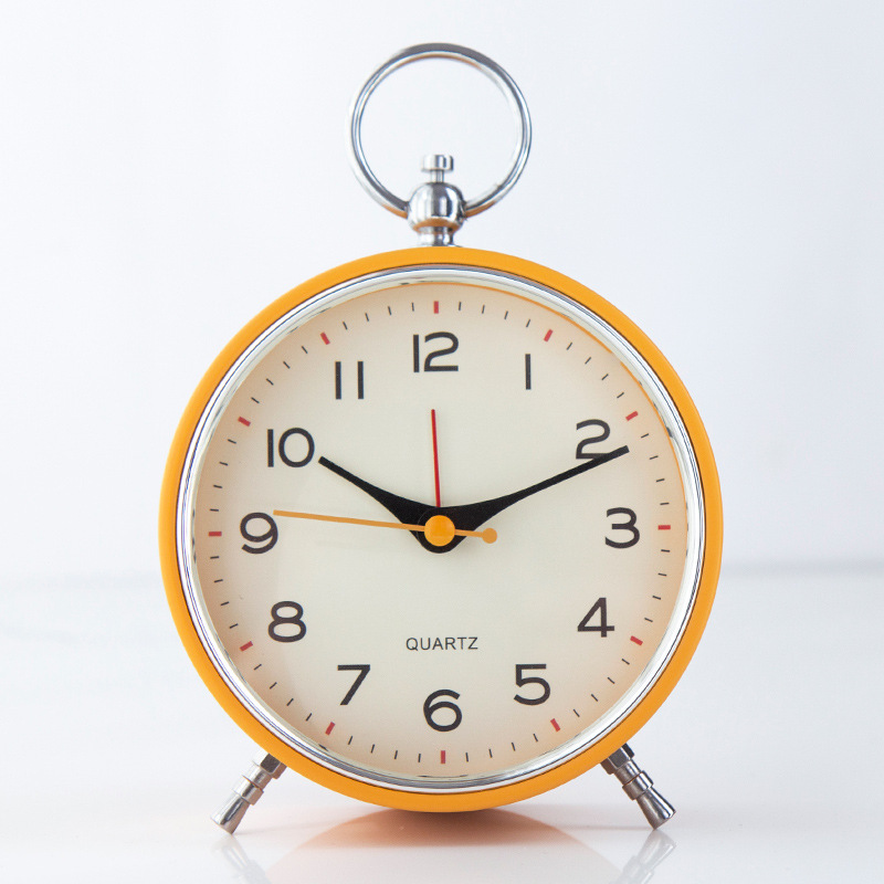 Reloj de noche de estilo europeo simple para estudiantes reloj de alarma pequeño luminoso para niños y niñas dormitorio cabecera barrido segundos mudo pequeño reloj de alarma