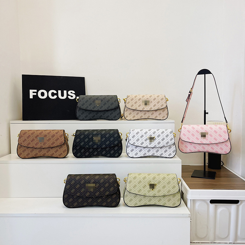 Bolsos transfronterizos para mujer 2024 nuevo estilo de alta gama bolso de axila de lujo simple y ligero con estampado de diamantes bolso de mensajero de todo fósforo