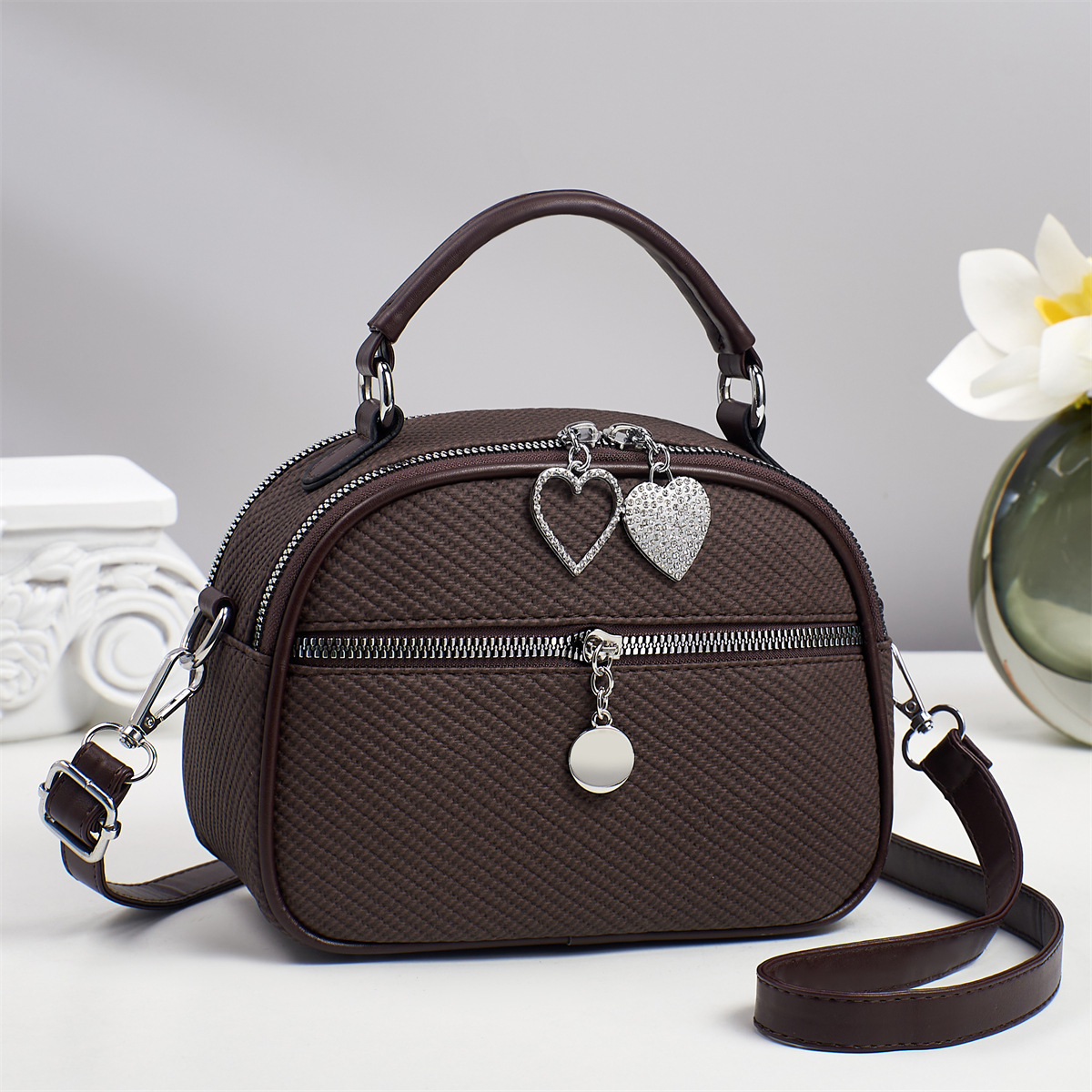 2025 bolsos de mano exquisitos bolsos de tela texturizados de hombro casuales bolsos transfronterizos