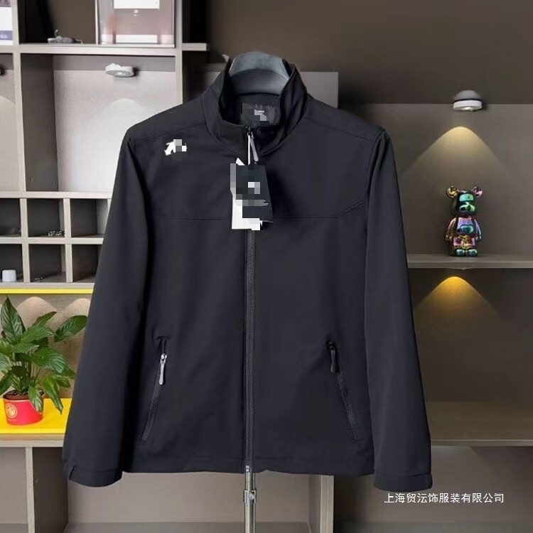 Spring and Autumn New Style Three-Arrow Jacket, Stand-Up Collar Soft Shell Windproof and Waterproof Couple's Casual Jacket, Black for Men and Women