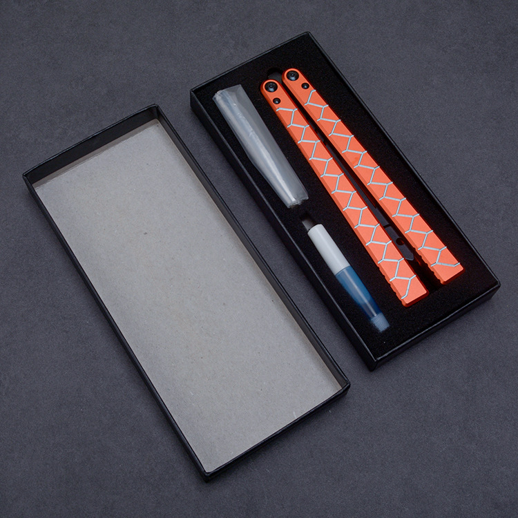 Nuevo divertido pez mariposa cuchillo plegable cuchillo mango de aluminio hoja sin abrir cuchillo de acero inoxidable herramienta de práctica al aire libre fábrica en stock al por mayor