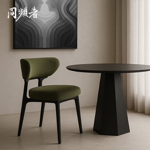 ͬ�l�� ���ò��ο͏d�߼���С���ͱ��W�F��������ľ��������