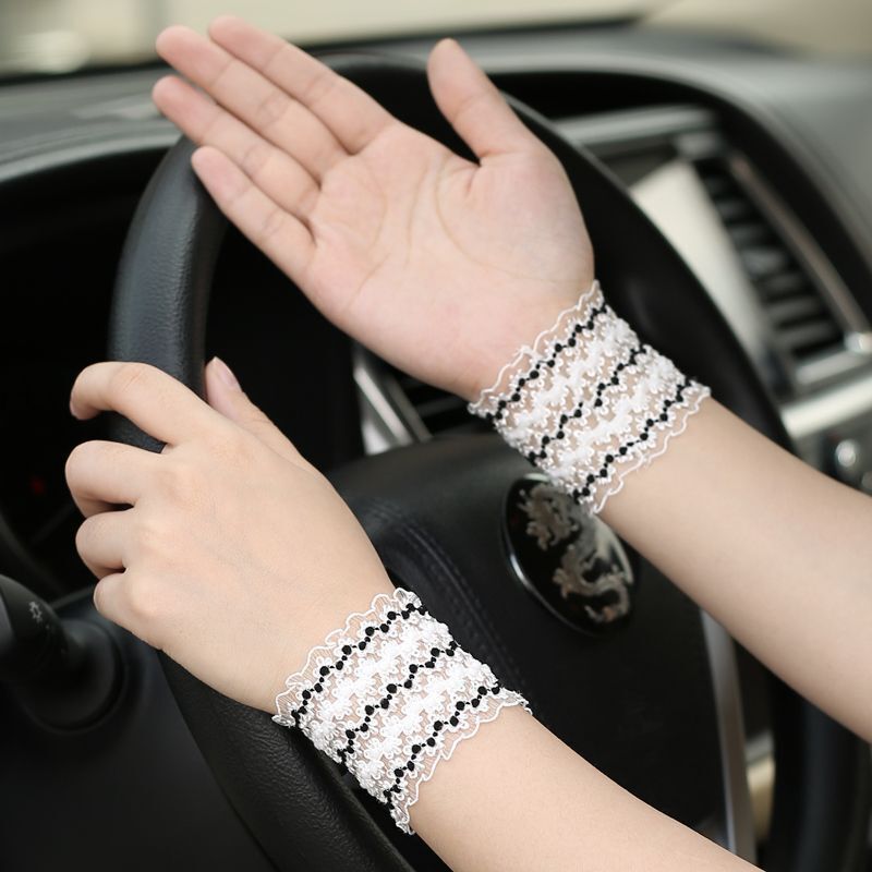 Black and White Lace Style Sleeve Fasteners, Short Breathable Shirts That Cover Scars, Elastic Sleeve Cuffs That Can Be Adjusted in Length Black and White Lace Style Sleeve Fasteners, Short Breathable Shirts That Cover Scars, Elastic Sleeve Cuffs That Can Be Adjusted in Length