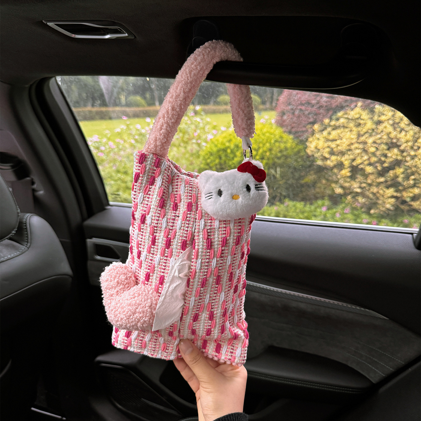 Caja de toallas de coche adorable Kitty caja de toallas de extracción creativa asiento trasero del automóvil bolsa colgante de almacenamiento de toallas image 5