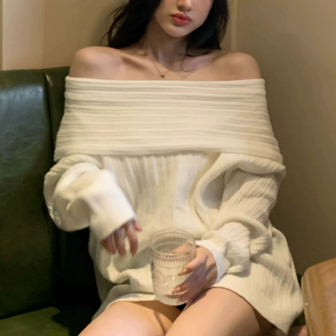 Женский трикотажный топ на одно плечо, свободный крой, универсальный, с длинным рукавом, дизайн осень-зима 2025, средней длины.