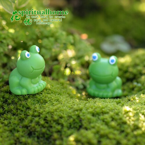 Handmade resin ornaments moss micro landscape doll decoration blue-eyed frog DIY material fish tank landscaping