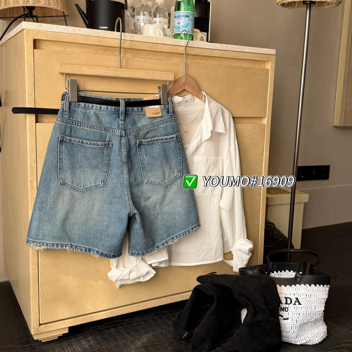 Suxinlan/YOUMO 2025 verano estilo retro desgaste agujero pantalones cortos de mezclilla de cuatro puntos (con cinturón) 16909