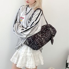 小众设计y2k辣妹大容量迷彩枕头包2025新款潮星星豹纹单肩腋下包