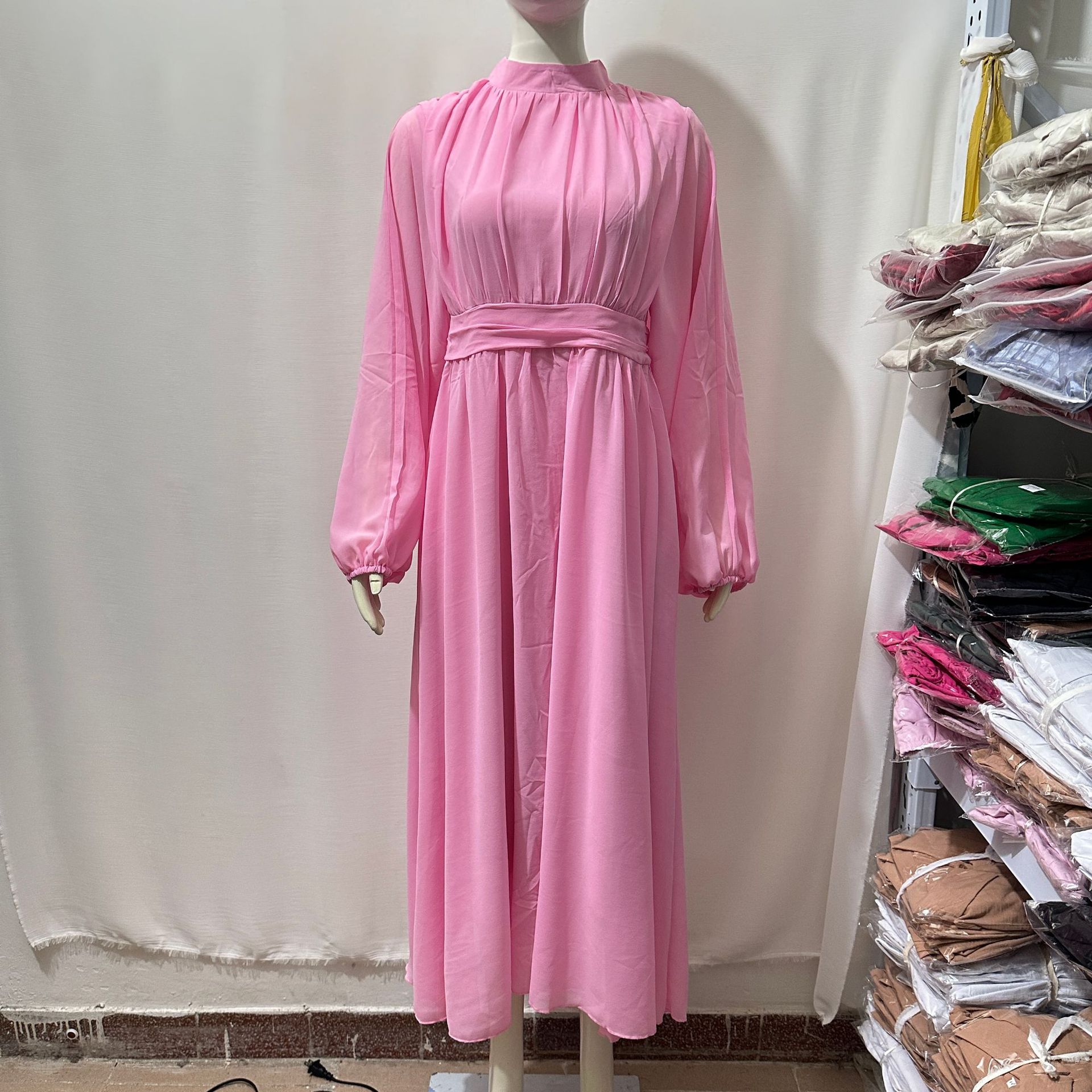 Frau Normales Kleid Elegant Rundhals Reißverschluss Lange Ärmel Einfarbig Midi-Kleid Täglich display picture 5