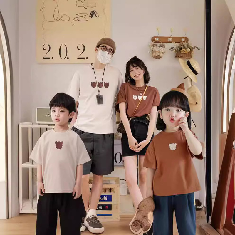 Parent-child 2024 summer new family of three western style short sleeve T-shirt bear boys and girls climbing clothes