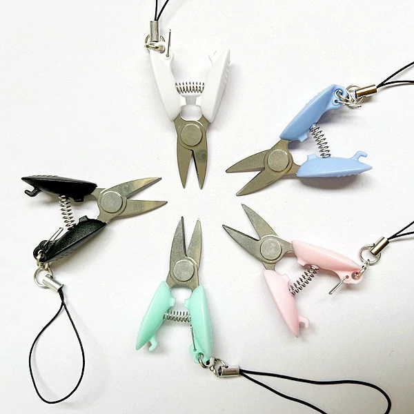 Office scissors, mini mini hanging scissors, carry convenient style small scissors