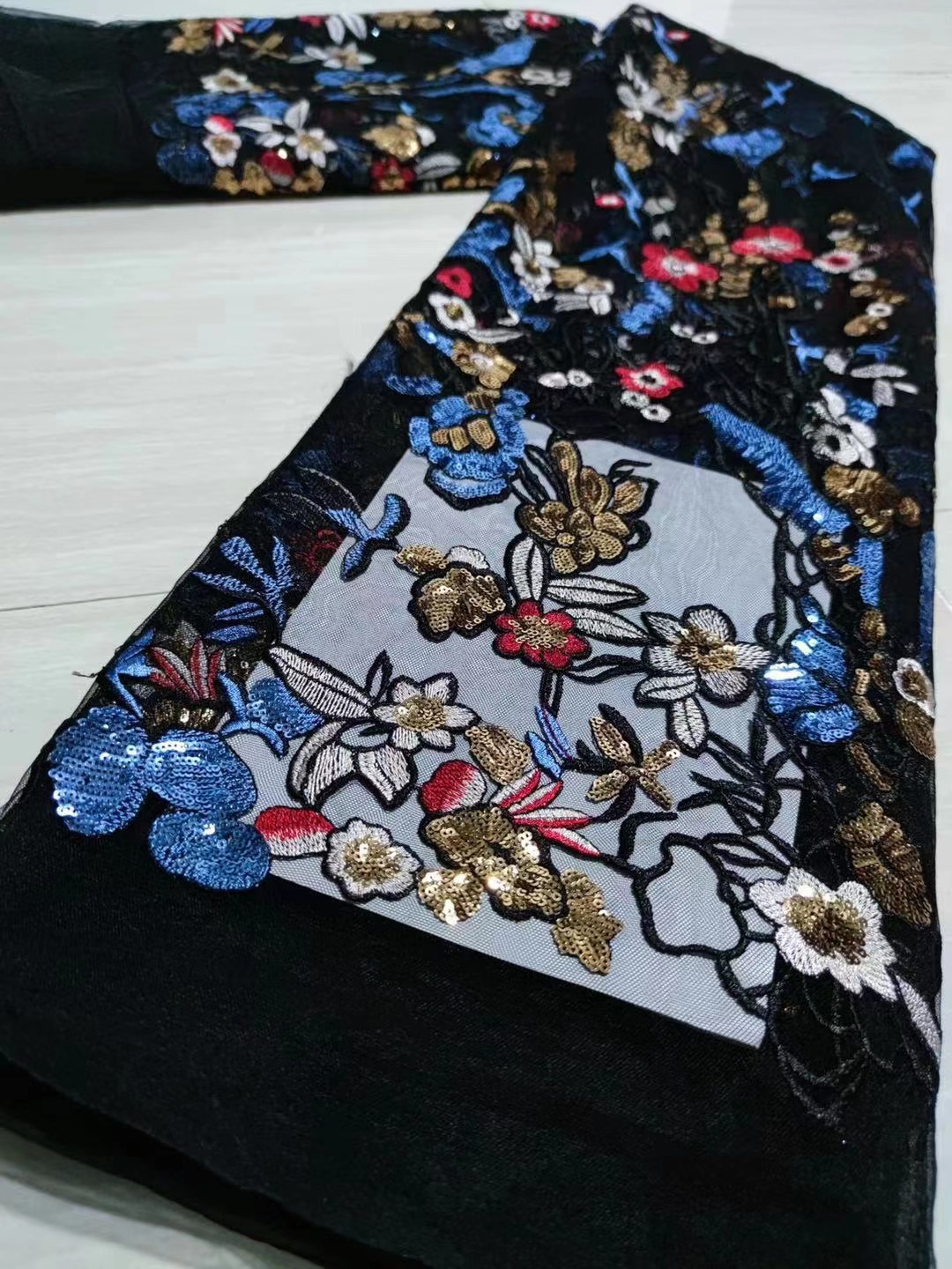 Nueva tela de encaje bordado de malla tridimensional cien flores con cuentas de ratán tela de bordado pesado JX1305