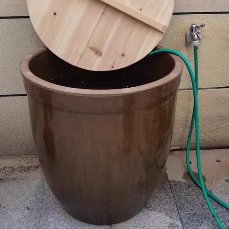 水槽、家庭用水貯蔵、昔ながらの陶器の植木鉢、中庭の水槽、造園、漬物槽、発酵槽、蓮槽、ソース槽|undefined