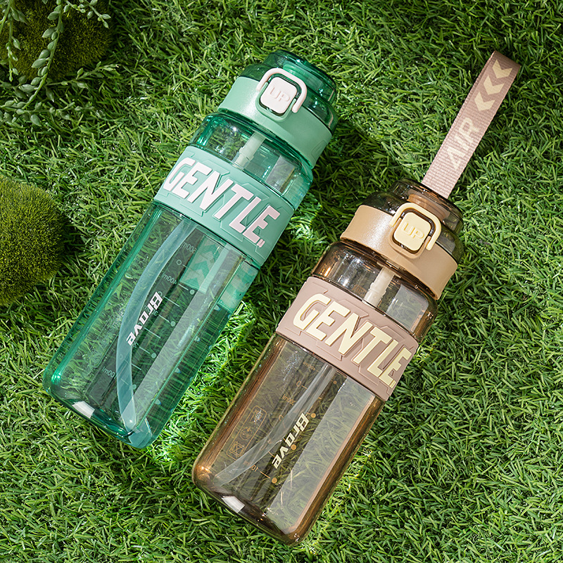 Yitong nueva taza de agua deportiva de gran capacidad taza de plástico de verano estudiantes de oficina adultos hervidor de agua portátil de paja