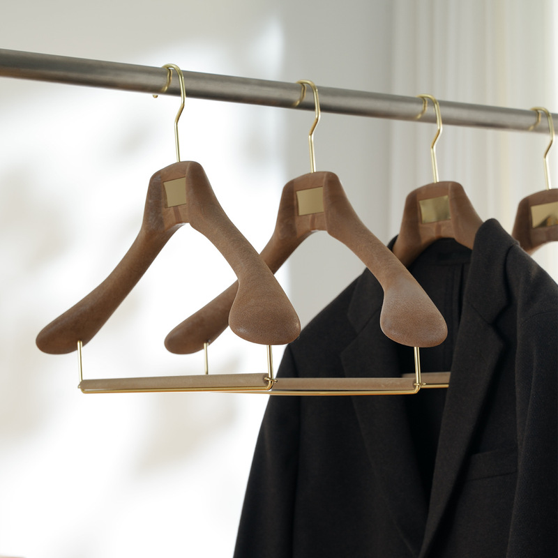 High-End Resin Hangers in Walnut Wood Color for Men's Suits, Exclusive to Clothing Stores, with Custom Logo