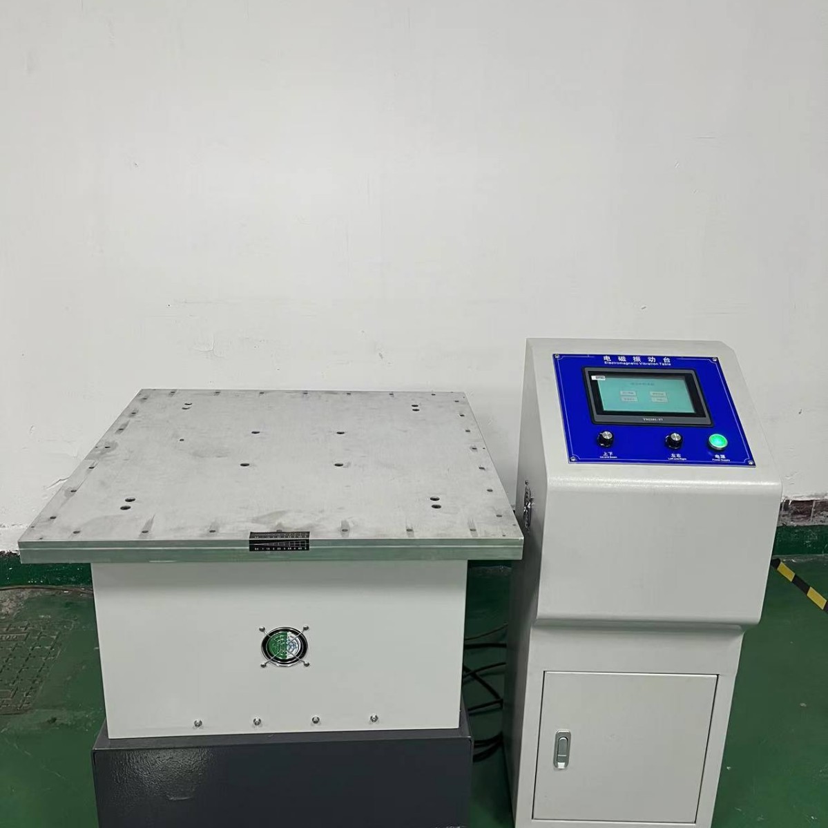 振动测试仪器   三轴电磁式振动测仪器   三轴电磁振动试验仪器