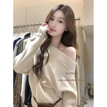 法式不规则斜领露肩蝙蝠袖针织衫女早秋高级感独特别致超好看上衣