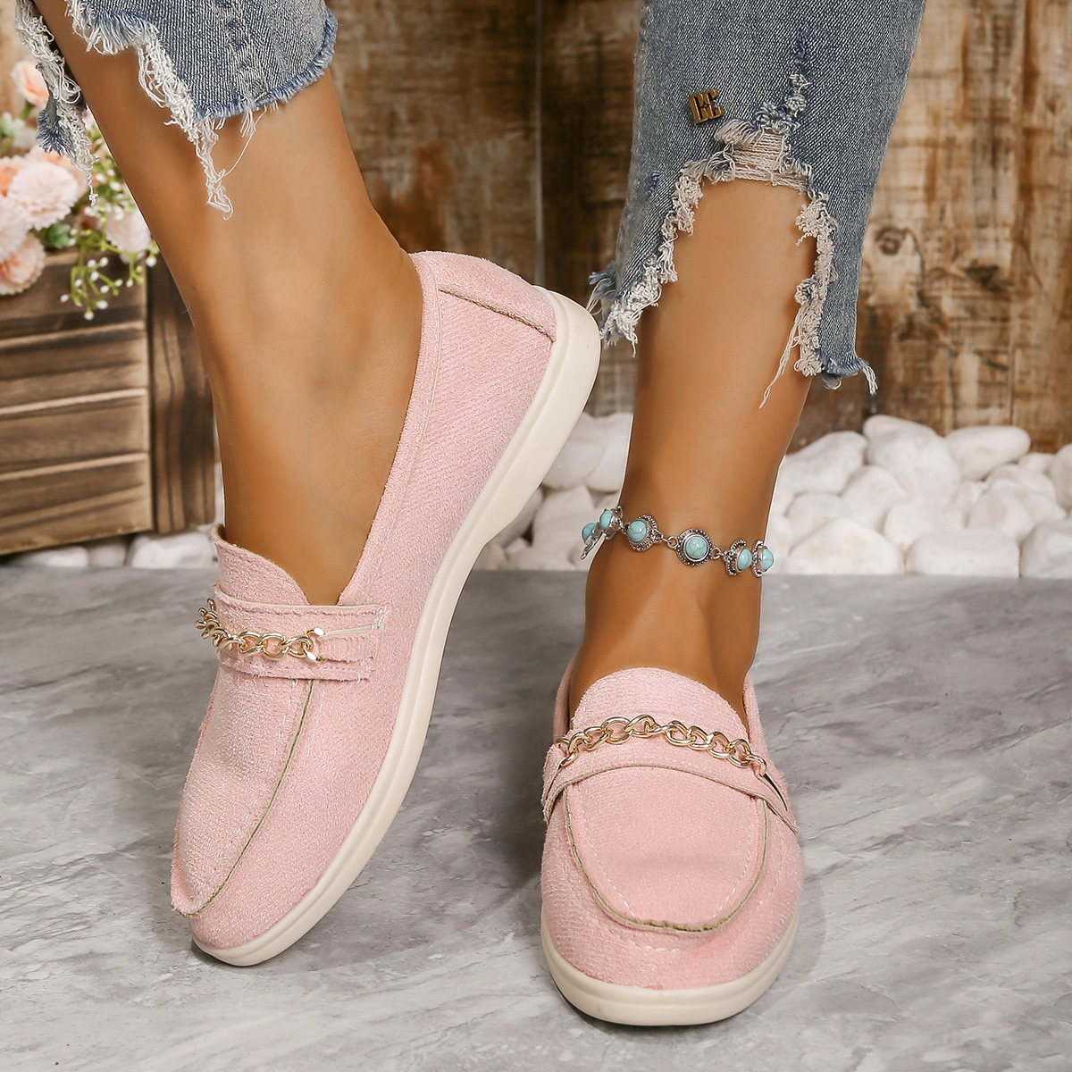 2024 Autumn Export Large Size European And American Style Flat Casual Loafers's Metal Chain Decorated Single Shoes_vogvips.com