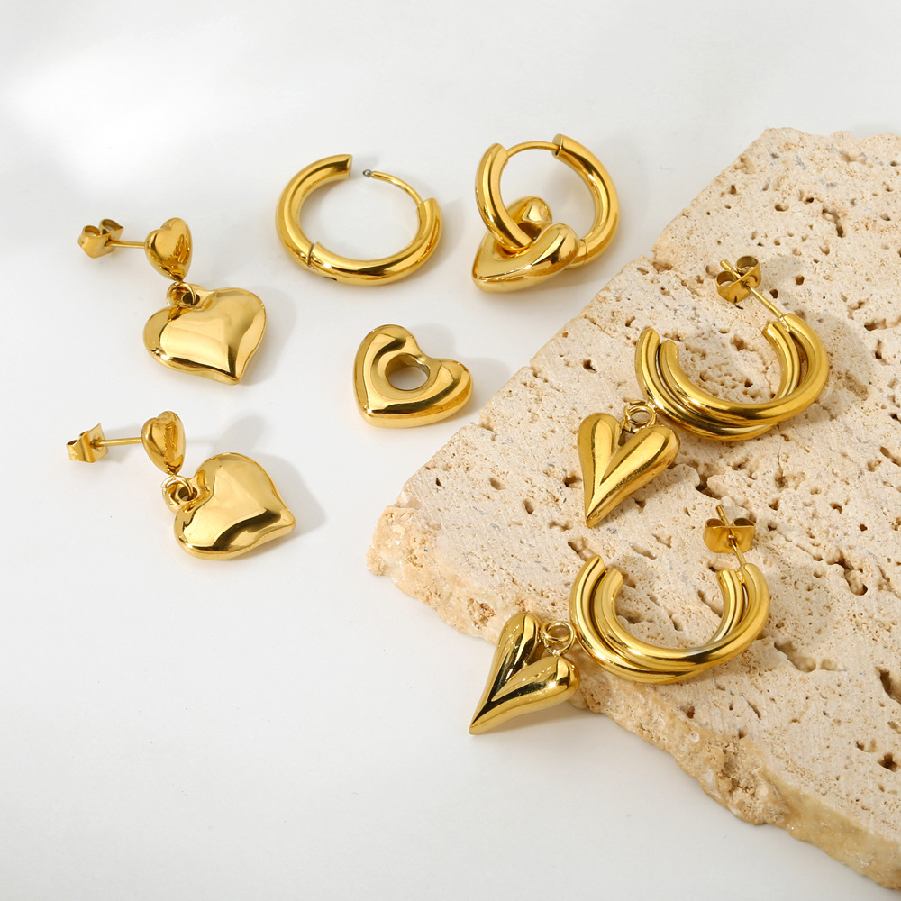1 Paire Forme De Cœur Style Simple Style Classique Acier Inoxydable 304 Plaqué Or 14K Placage Boucles D'oreilles display picture 6