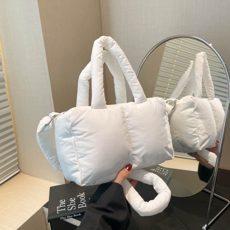 2025 nuevo cross-border cuadrado bolso de plumón portátil de espuma de algodón de mujer brazalete ligera relleno de algodón mochila casual image 8