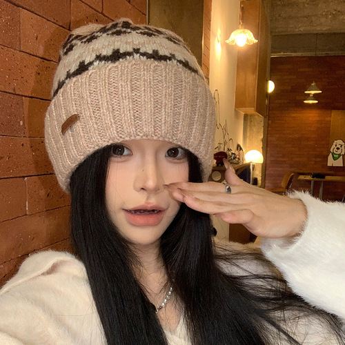 Autumn and winter Fair Isle series small bunting knitted hat 30% off personalized fashionable outdoor versatile warm trendy hat