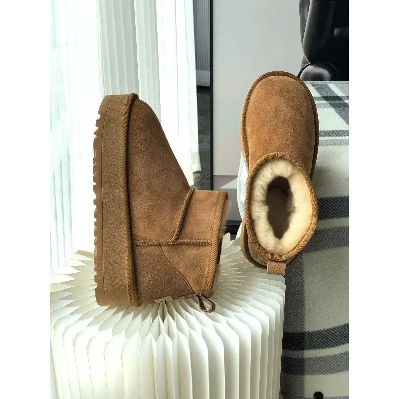 周冬雨同款2025新款厚底雪地靴女短筒冬季防滑加厚