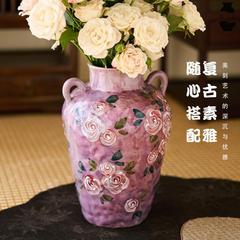 手描きのバラの陶磁器の花瓶の中国式の釉薬の下で彩の客間のテレビの戸棚の水は花を養います。
