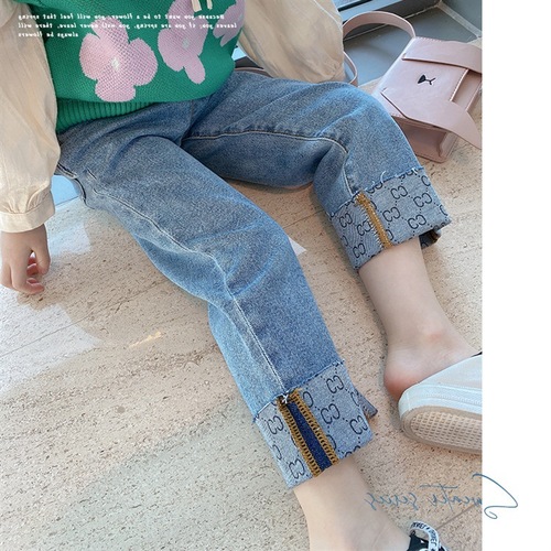 Children's clothing for girls, autumn collection 2024, new denim pants, children's spring and autumn pants, casual pants for outerwear, stylish autumn.