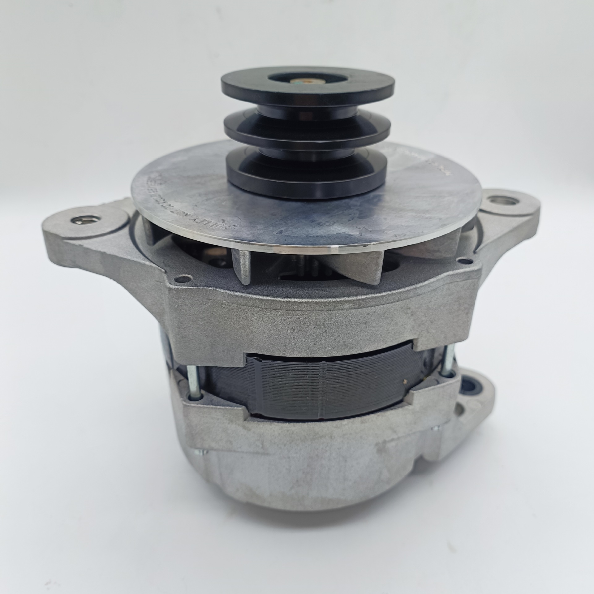 斗山大宇叉车10-13吨D110S/D130S配DE08发动机交流发电机总成