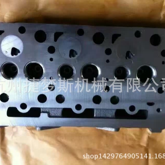 kubota B6000 D750 D850 D950 D722  D905 D1005气缸盖缸盖总成
