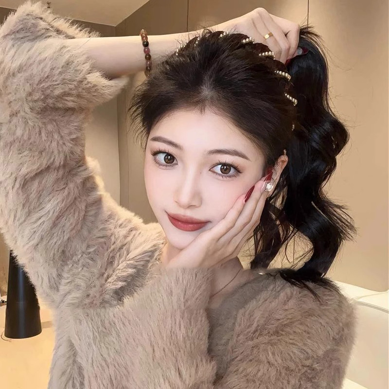 Rojo flojo perla ondulado banda de cabello para mujeres cráneo alto cabeza banda de lavado de cara antideslizante presión de cabello de alta sensación de invierno / otoño adornamiento para el cabello