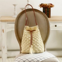 一件代发手工流苏水桶纸绳编织包夏日度假沙滩小众时尚百搭女士包