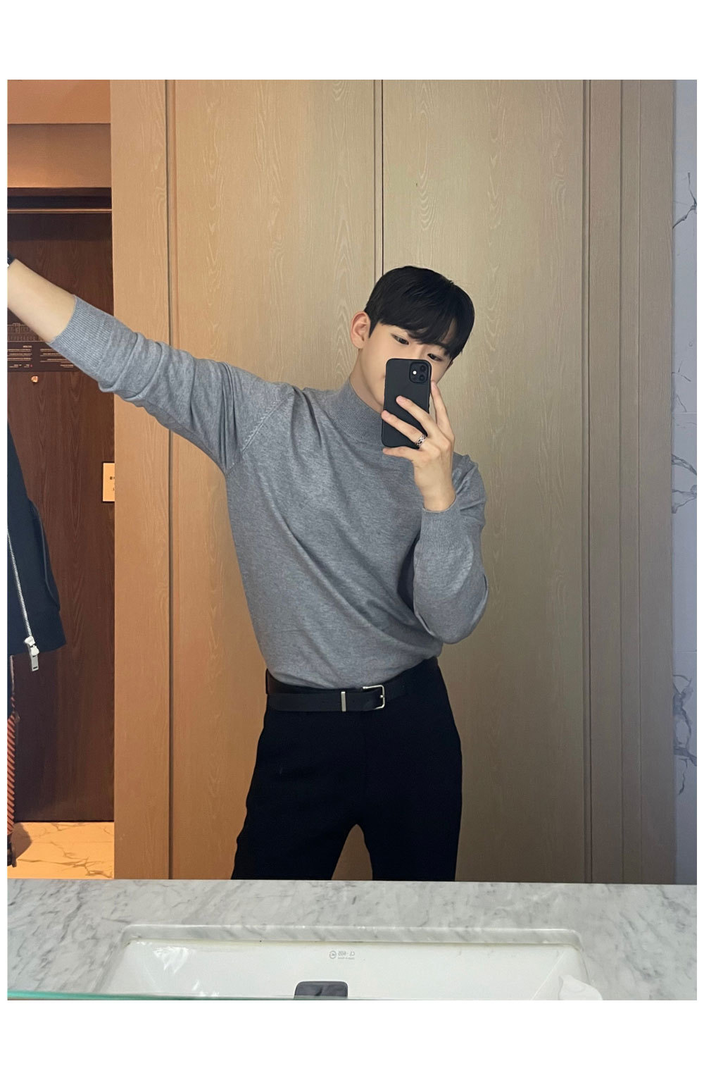 Men's Clothing American Style Men's Slim Fit Semi-Turtle Neck Sweater Lightweight Knit Pullover Long Sleeve Core-Spun Yarn Shirt For Casual Layering_voghion.com