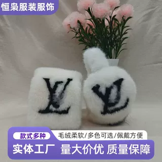 秋冬新款小香风耳捂围巾保暖加厚双面百搭交叉简约围巾仿皮草套装