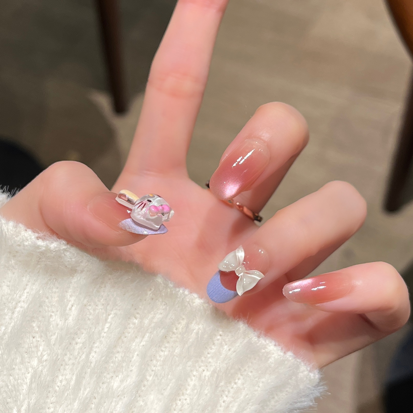 Ojos de gato elípticos cortos para usar uñas adorables estudiantes manicuría fábrica de uñas al por mayor parches de uñas falsas desmontables