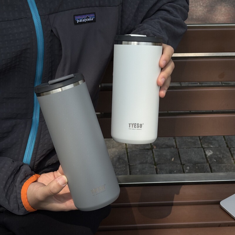 TYESO ライト高級オフィスカートラベルポータブルドリンクカップ大容量 304 ステンレス鋼断熱ウォーターカップ|undefined
