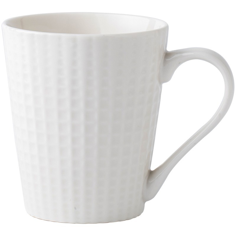 Tazas cuadradas blancas en relieve simple taza de agua conjunto de tazas de cerámica 4 tazas de menú domésticas exportación transfronteriza